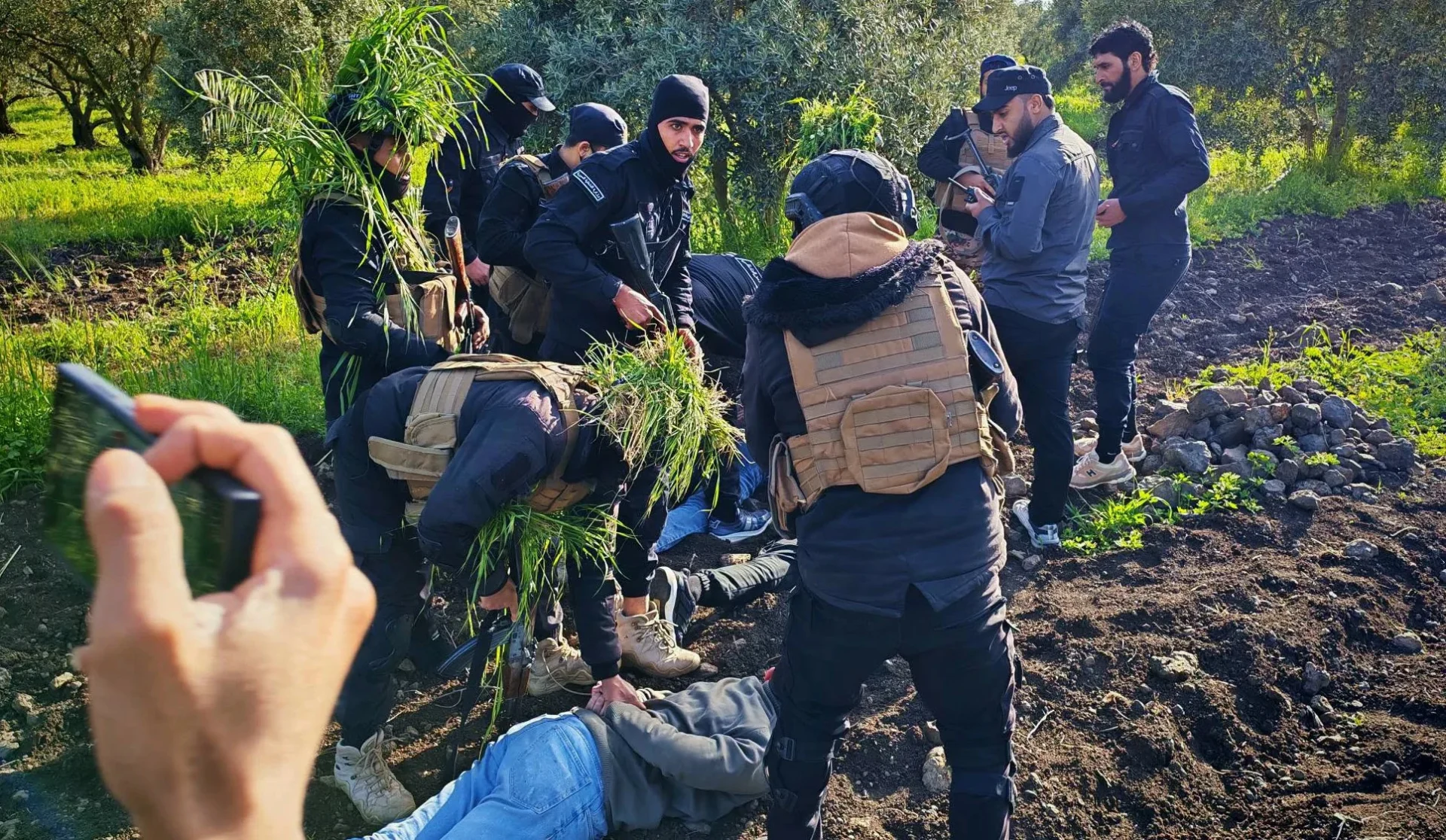 حزب الله ينفي ارتباطه بخلية القنيطرة وسط تبادل اتهامات مع دمشق