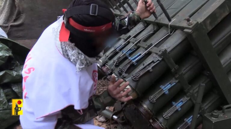 صفارات الإنذار تدوي في شمال إسرائيل وسط قصف صاروخي من لبنان