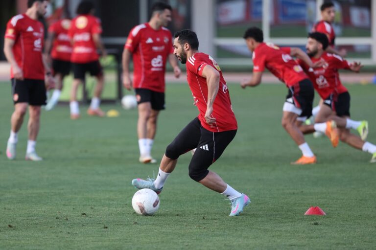لاعبي الاهلي من التدريبات