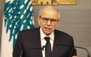 نواف سلام: لبنان يواجه حرباً مدمّرة فُرضت عليه