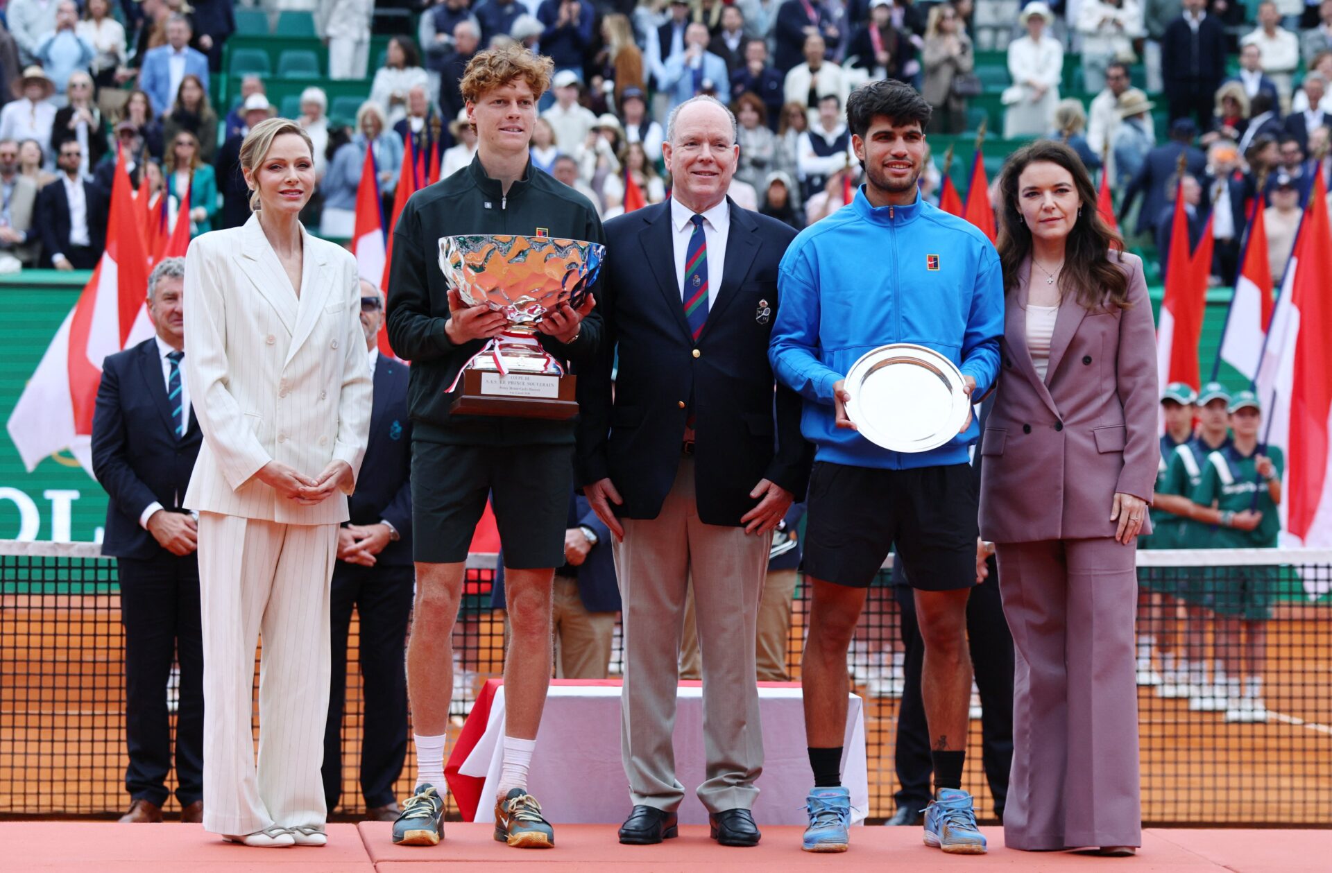 الإيطالي سينر يفوز على الاسباني ألكاراز ويتوج ببطولة مونتي كارلو للتنس