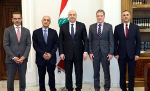 الرئيس اللبناني: لا تراجع عن سيادة لبنان والاتصالات مستمرة لتمديد وقف إطلاق النار