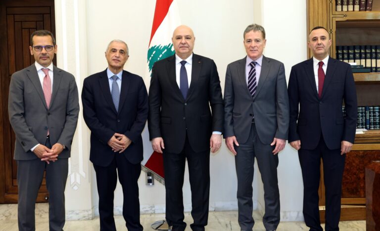 الرئيس اللبناني: لا تراجع عن سيادة لبنان والاتصالات مستمرة لتمديد وقف إطلاق النار