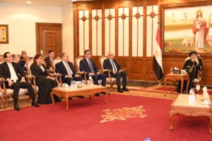 وزير التموين يهنئ البابا تواضروس الثاني بعيد القيامة المجيد