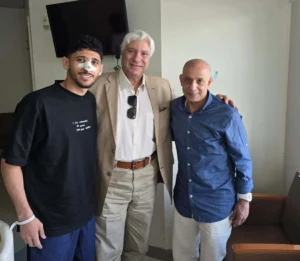 مدير الكرة بالزمالك يزور لاعب بيراميدز بعد إصابته