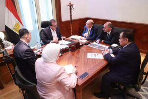 وزير الصحة يجتمع لمتابعة أعمال “لجنة المسؤولية الطبية وسلامة المريض”