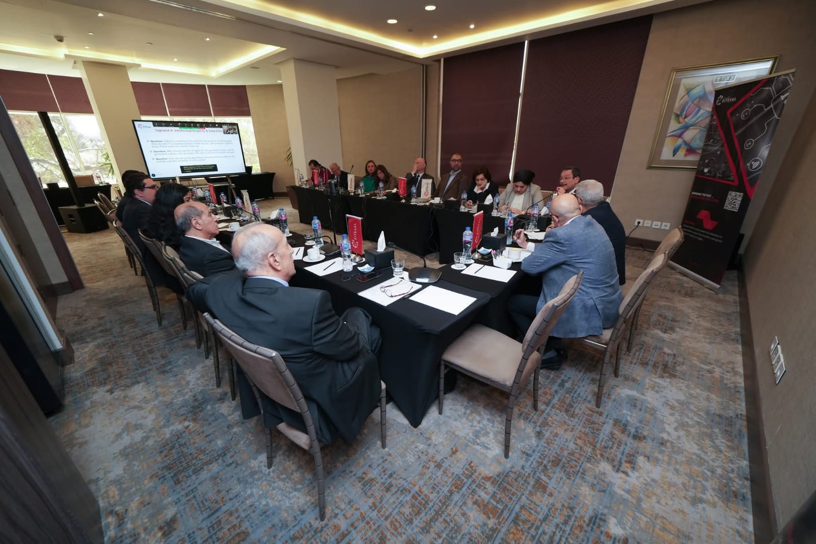 “اتصال” تقود نقاشًا حول أخلاقيات الذكاء الاصطناعي والملكية الفكرية ومستقبل الإبداع