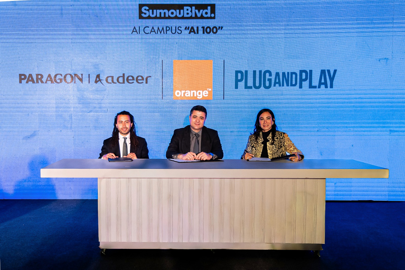 أورنج مصر توقّع شراكة استراتيجية مع باراجون | أدير لإطلاق مجمع «AI Campus» وبرنامج “AI 100” في «سمو بوليفارد»