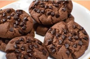 كوكيز الشوكولاتة بمذاق غني وطريقة سهلة