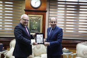 محافظ المنيا يستقبل سفير السويد لبحث تعزيز التعاون المشترك ومتابعة المشروعات التنموية
