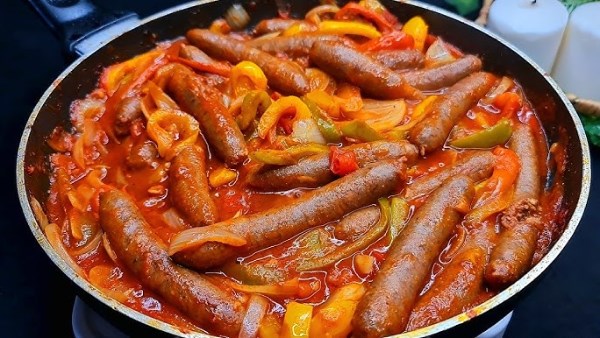 طريقة عمل السجق بالبصل والفلفل بطعم لايقاوم