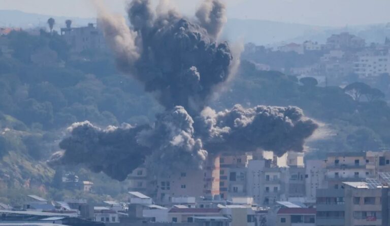 حزب الله يصعّد شمال إسرائيل وغارات الاحتلال تحصد مئات الضحايا في لبنان