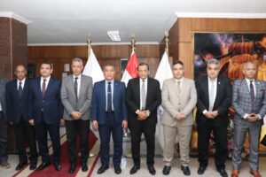 اتفاق مصري لتصنيع قاطرات بحرية حديثة وتطوير منظومة القطر والإرشاد بموانئ البحر الأحمر