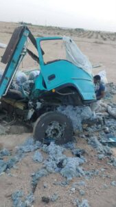 وفاة وإصابة 6 أشخاص في تصادم سيارتي نقل على طريق أسيوط – المنيا الصحراوي