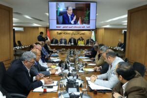 محافظ الجيزة يعقد لقاءً دوريًا مع رؤساء الأحياء والمراكز والمدن