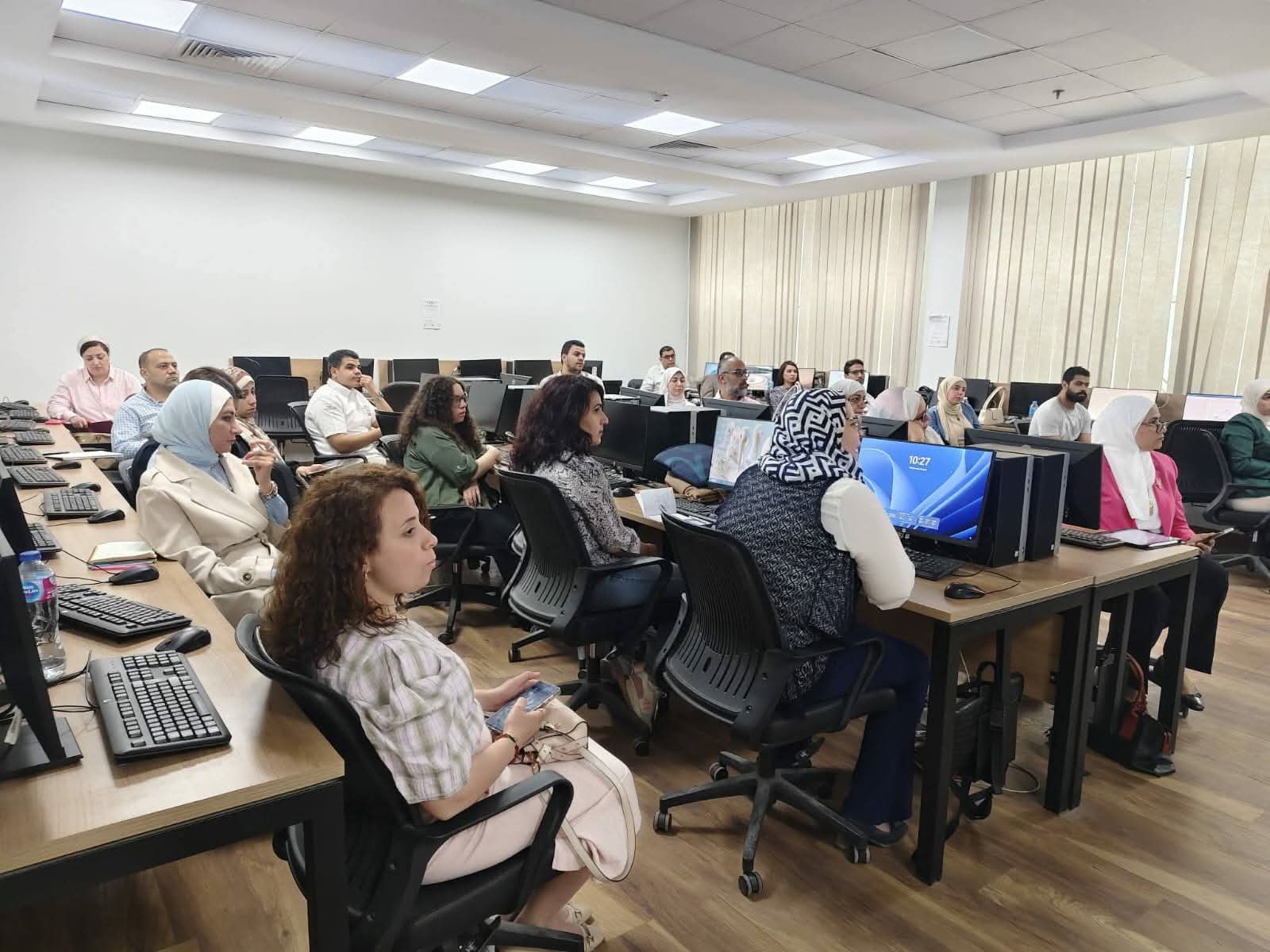 اختتام برنامج تدريبي لتوظيف الذكاء الاصطناعي في التعليم بمشاركة 38 عضو هيئة تدريس