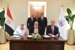 وزيرا الصحة والعمل ورئيس المجلس الصحي يشهدون توقيع بروتوكول “تطوير منظومة التدريب المهني”   