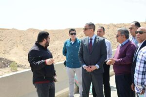 محافظ الجيزة: رفع ٩٥٠ طن رتش ومخلفات بمنشاة البكاري