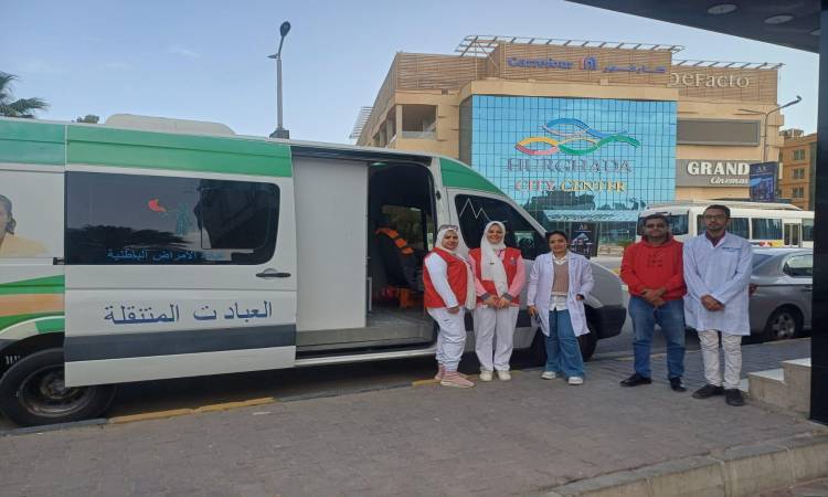 الصحة تقدم 318 ألف خدمة علاجية بالقوافل الطبية خلال فبراير 2026