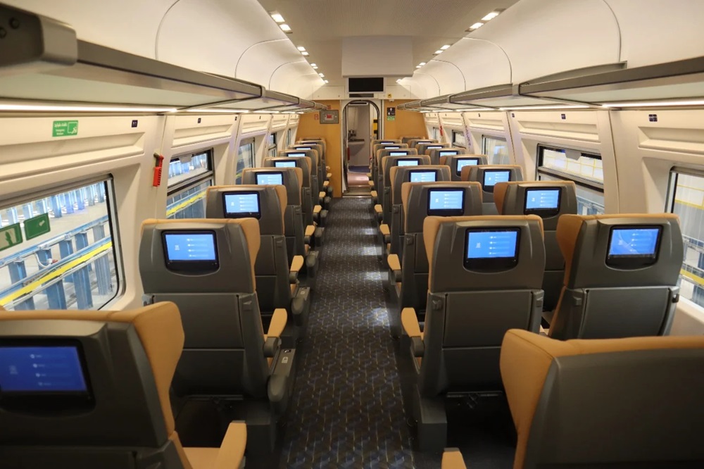 مواعيد قطارات تالجو الجديدة على خطوط القاهرة والإسكندرية وأسوان