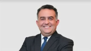 عمر صادق رئيسًا لمجلس إدارة البورصة المصرية لمدة عام