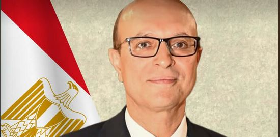 رئيس جامعة أسيوط يهنئ الأهالي بالعيد القومي الـ227