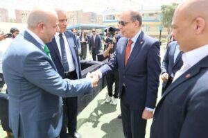 محافظ المنيا يشارك في احتفالية تكريم سفيرات برنامج “معاكي” لتمكين المرأة الريفية