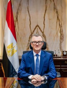 تعيين وزير التخطيط محافظا لمصر بمجموعة البنك الإسلامي للتنمية