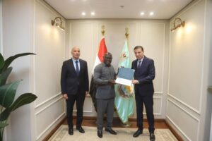 وزير الزراعة يشهد تخريج كوادر أفريقية ببرنامج دولي لإدارة المياه ومكافحة الملوحة