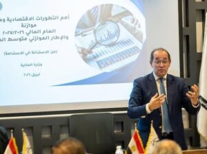 وزير المالية: مستمرون في «مساندة المواطن»