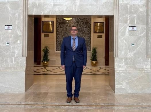 عميد حقوق عين شمس يشارك في مناقشات قانون تنظيم استخدام الأطفال للسوشيال ميديا