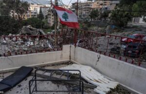 إسرائيل تستبعد فرنسا من المفاوضات المرتقبة مع لبنان لوقف إطلاق النار