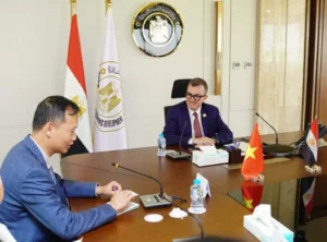 وزير التخطيط يؤكد تطلع مصر لشراكة تنموية متكاملة مع فيتنام