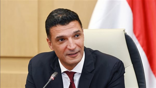 وزير الصناعة يصدر قراراً بشأن تشغيل الأنشطة الصناعية خارج المناطق الصناعية