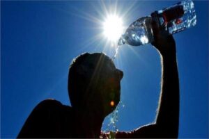 دليلك لتفادي إرهاق الحر في الصيف والحفاظ على نشاطك