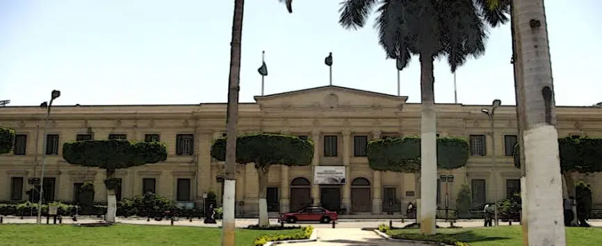 تبدأ 19 مايو.. ننشر جدول امتحانات حقوق القاهرة