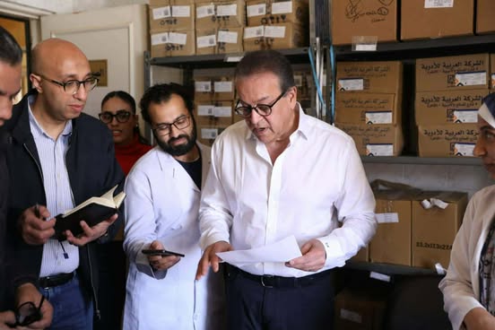 وزير الصحة يغير مسار جولته الميدانية ويزور مركز طبي الحي الثالث بمدينة بدر