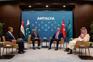 اجتماع رباعي في أنطاليا لبحث المفاوضات الأمريكية الإيرانية وتطورات الأوضاع الإقليمي