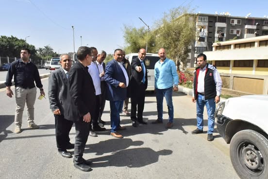 محافظ أسيوط يوجه بإجراءات عاجلة لتحسين السيولة المرورية خلال جولة تفقدية بنزلة عبد اللاه