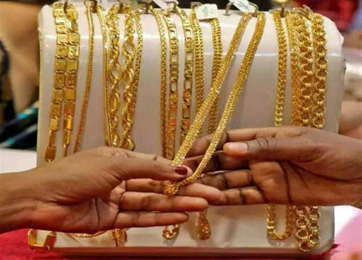 أسعار الذهب اليوم الاثنين 13 أبريل 2026 (محدث باستمرار)