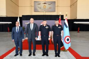 التعاون بين القوات المسلحة ووزارة الطيران المدنى القوات الجوية تسلم طائرتين للأكاديمية المصرية لعلوم الطيران بعد رفع كفائتهما