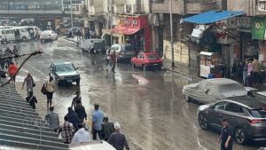 استمرار سقوط الأمطار.. الأرصاد تكشف تفاصيل حالة الطقس