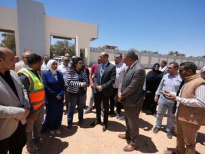 بتكلفة 600 مليون جنيه.. محافظ أسيوط يتفقد مشروع إنشاء مصنع مركزات الرمان بالبداري