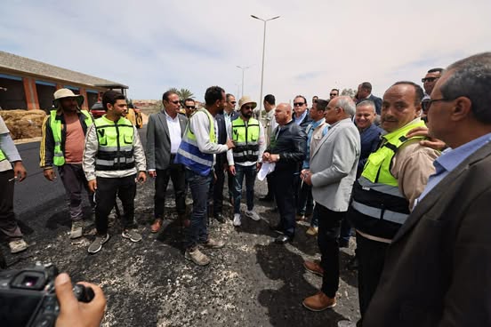 وزير النقل يتابع تطوير الطريق الساحلي القنطرة شرق – العريش
