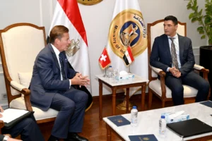 مصر وسويسرا تبحثان الارتقاء بالعلاقات إلى شراكة صناعية شاملة