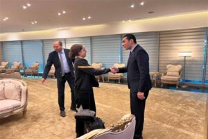 وزير الرياضة يشيد بإنجاز هنا جودة العالمي