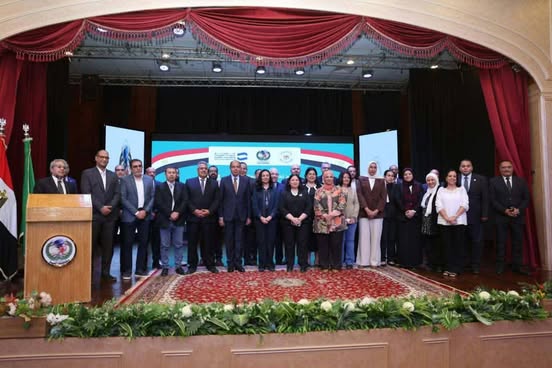 وزيرة التضامن ومحافظ المنيا يشهدان استعراض إنجازات “تعزيز المواطنة”