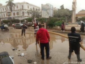 جهود مكثفة للوحدات المحلية في التعامل مع تداعيات الأمطار و التقلبات الجوية