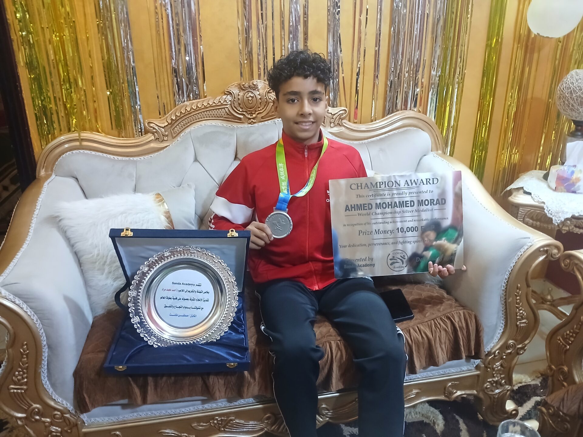 أحمد مراد أبن المحلة بعد فوزه بفضية كأس العالم للكونغ فو… الدولة مقصرتش معايا وبشكر بابا وماما