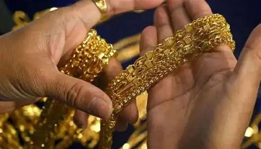 تراجع أسعار الذهب في مصر اليوم السبت وسط انخفاض عالمي